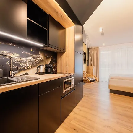 Rioca Posto 4 4* Stuttgart